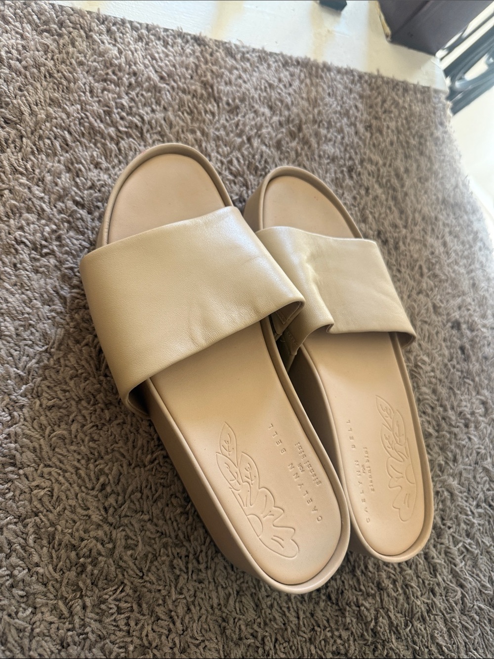 Gianni Bini Cream Slide Sandals